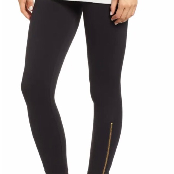 SPANX Look At Me Now Seamless Side Zip leggings - Picture 3 of 10